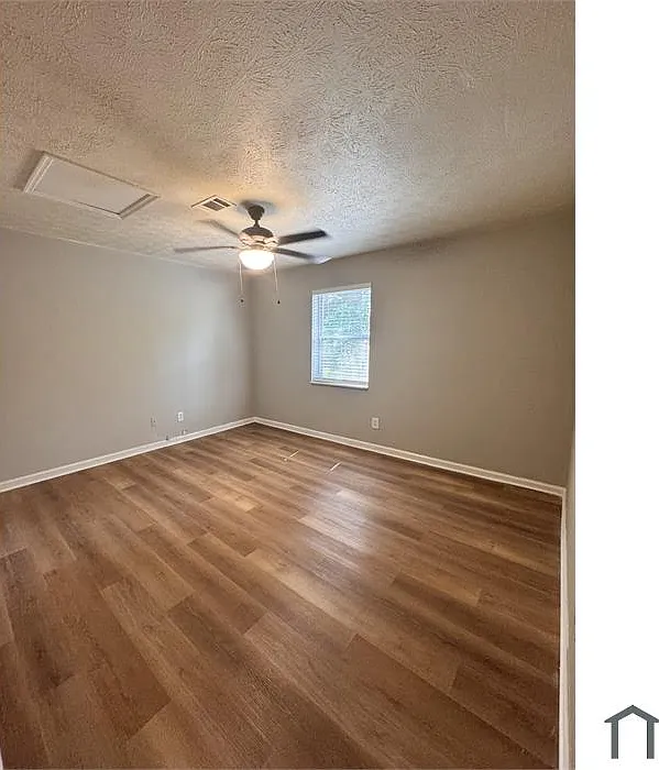2 bed, 1020 sqft, $1,650 — Photo 2