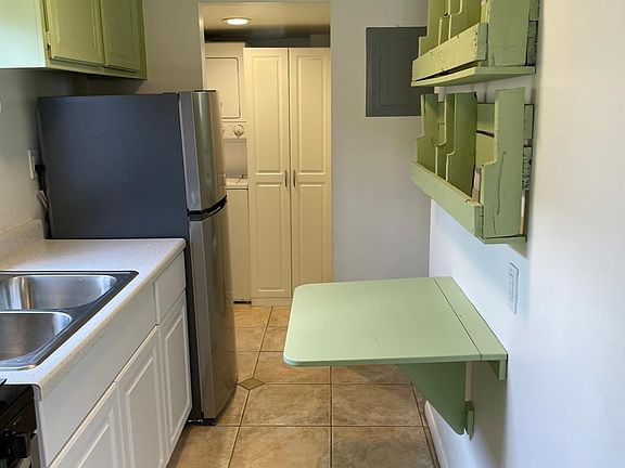 4th image of 4156-58 Cherokee Ave