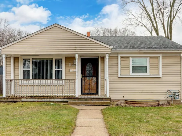 5709 West Custer AVENUE, Milwaukee, WI 53218