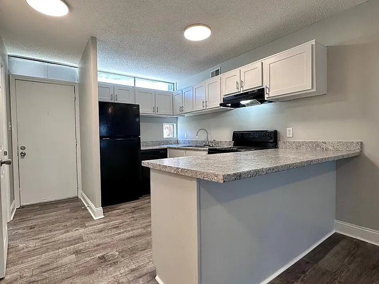 The Hammond Apartments — Photo 162
