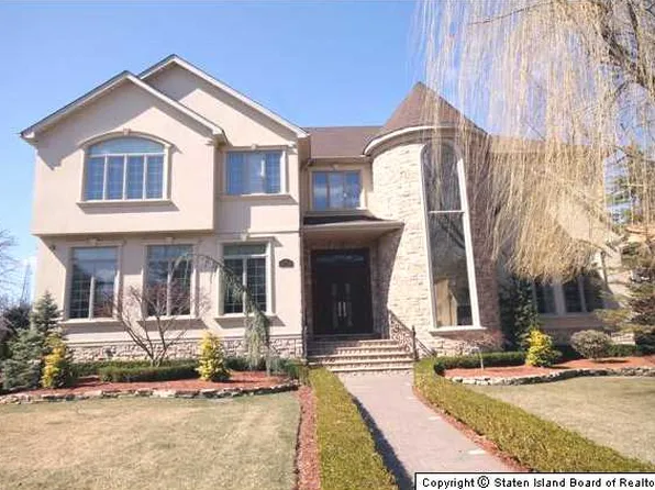 40 Chipperfield Ct image 1 of 20