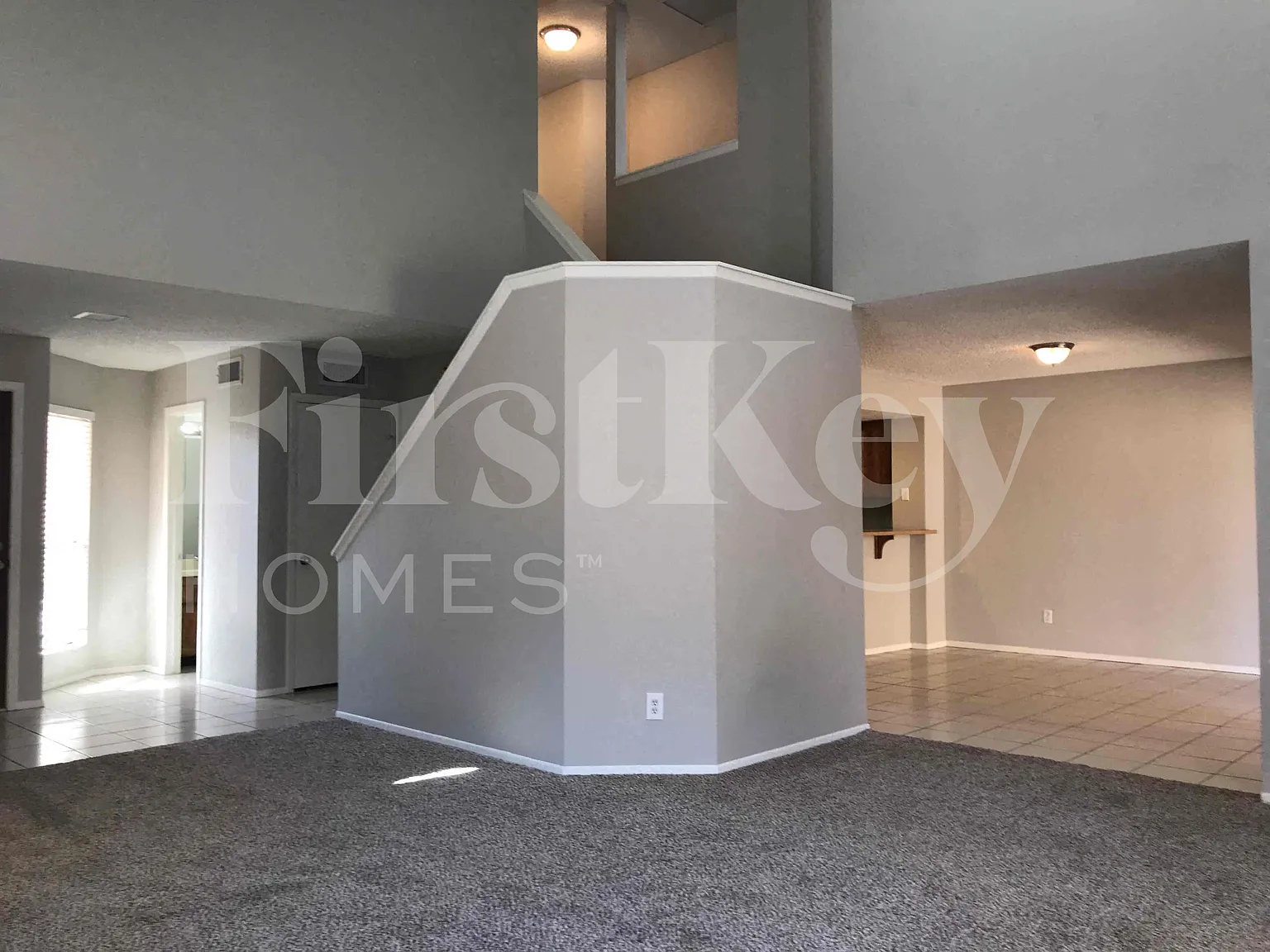 3 bed, 2.5 bath, 1585 sqft, $1,915 — Photo 4