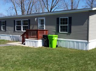 3218 Burnham Ct, Liverpool, NY 13090