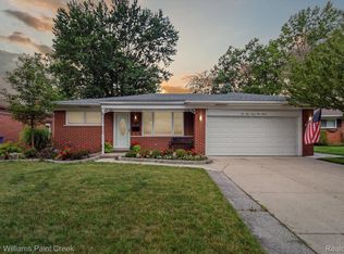 29717 Van Laan Dr, Warren, MI 48092