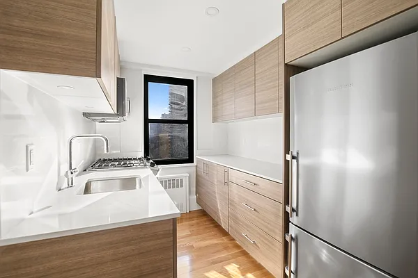 Rented by Stonehenge NYC LLC | media 3