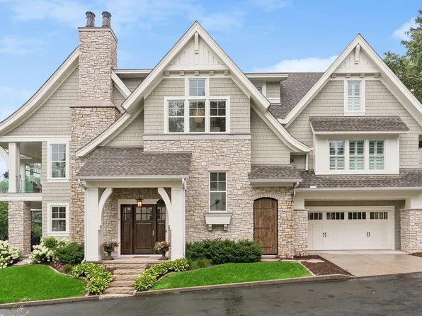 2805 Center Rd, Wayzata, MN 55391