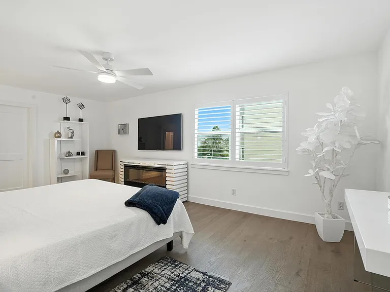 9517 Gulf Shore Dr #401 — Photo 5