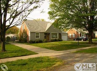 18430 Westhampton Ave, Southfield, MI 48075