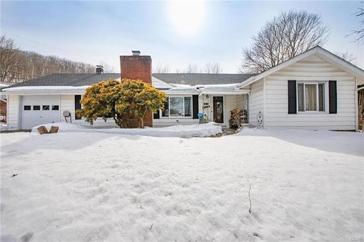 1st image of 439 Walnut Dr