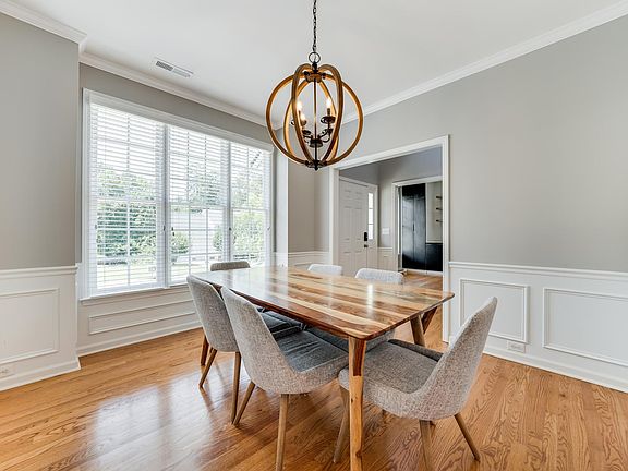 2nd image of 4713 Carlton Crossing Dr