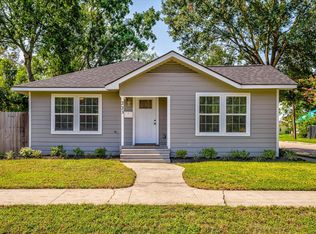 223 W Adoue St, Baytown, TX 77520