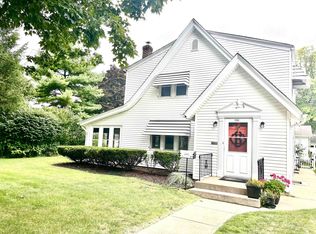 1916 Portage Ave, South Bend, IN 46616