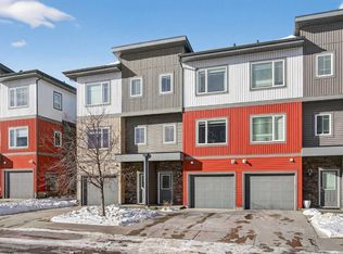 5305 E 32nd Ave SW #2105, Calgary, AB T3E 8A2
