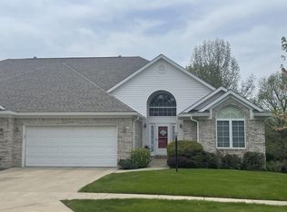 807 N Callery Dr, Bloomington, IN
