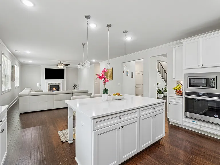 5545 Adirondack Dr — Photo 4