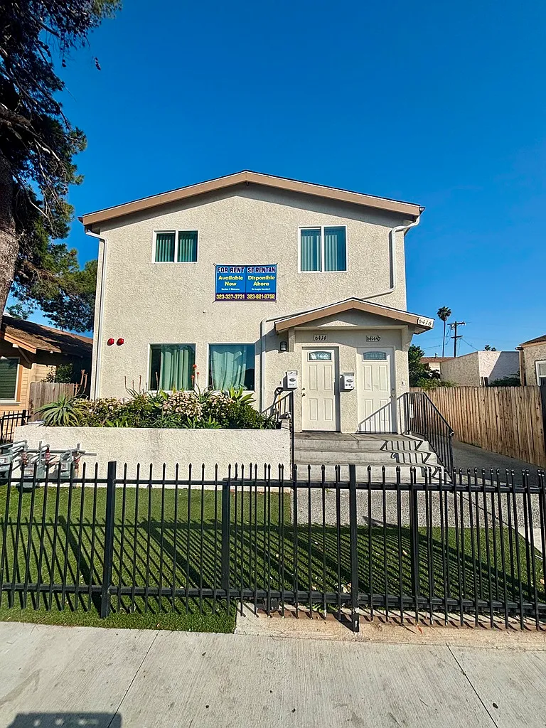 5 bed, 1900 sqft, $3,800 — Photo 1