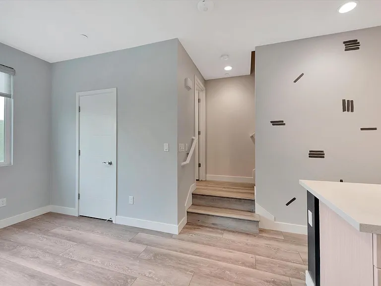 109 Uptown Cir — Photo 5