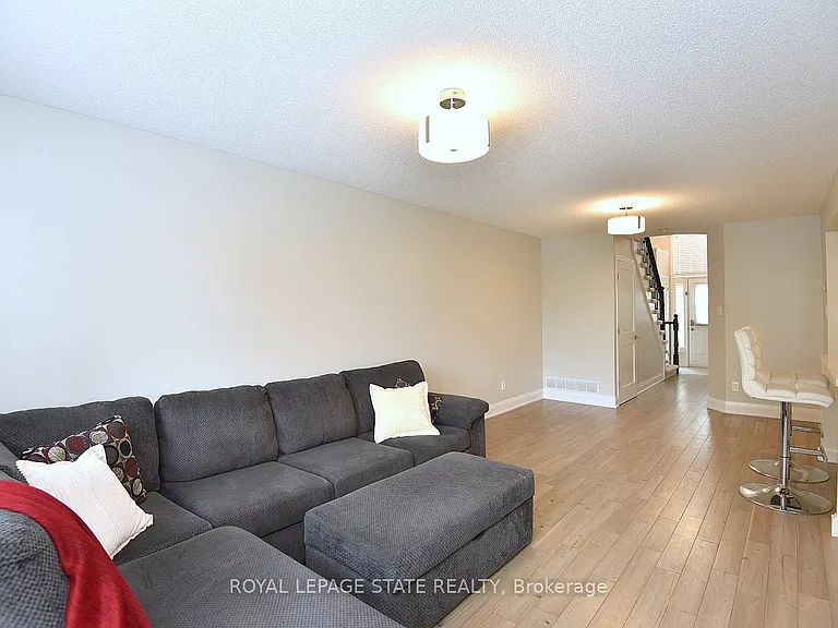519 Southridge Dr — Photo 13