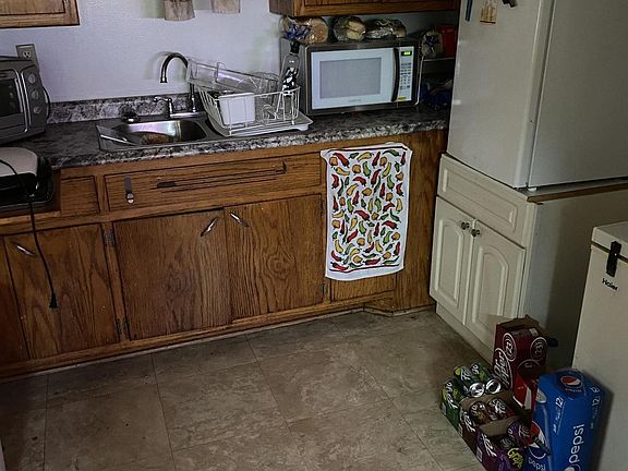 4th image of 606 Perkins Ave