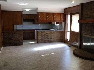3604 Rolling Ln, Midwest City, OK 73110