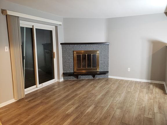5th image of 133 Summit View Ct #133