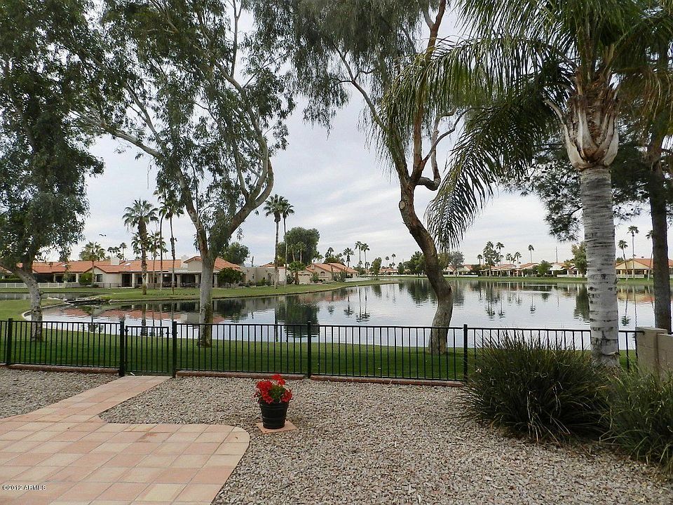 1st image of 25226 S Cloverland Dr