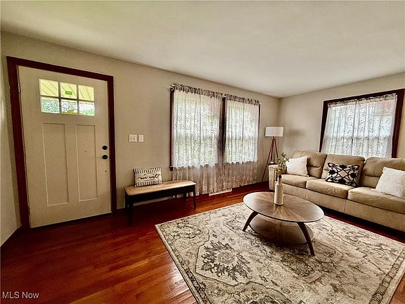 2nd image of 218 Mansell Dr