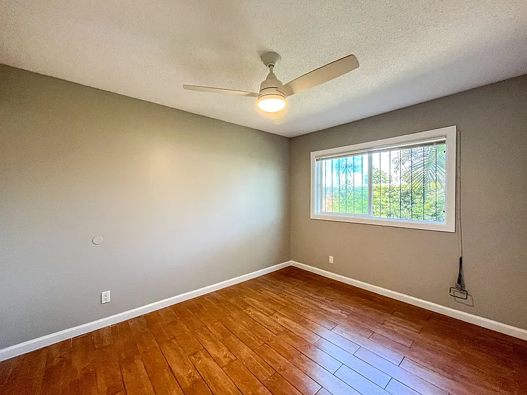 11303 S Lemoli Ave — Photo 34