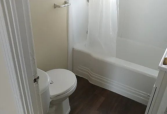 5th image of 2741 Shelby St
