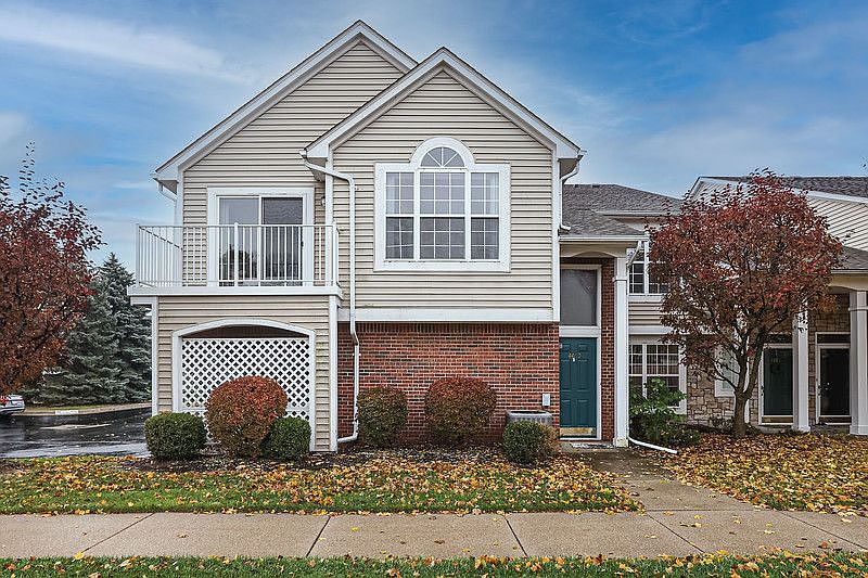 1st image of 4469 Berkshire Dr