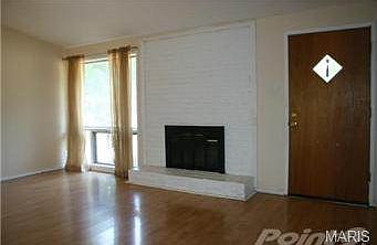 3rd image of 1725 Liggett Dr