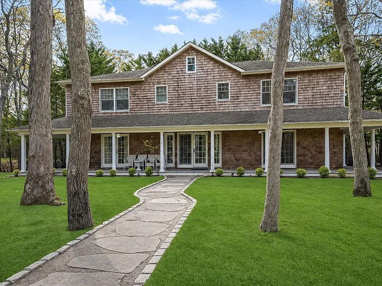 49 Beach Ave — Photo 42