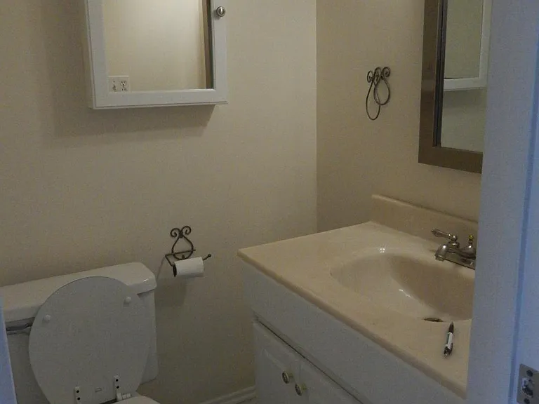 7727 Swan Ter #HOUSE — Photo 5