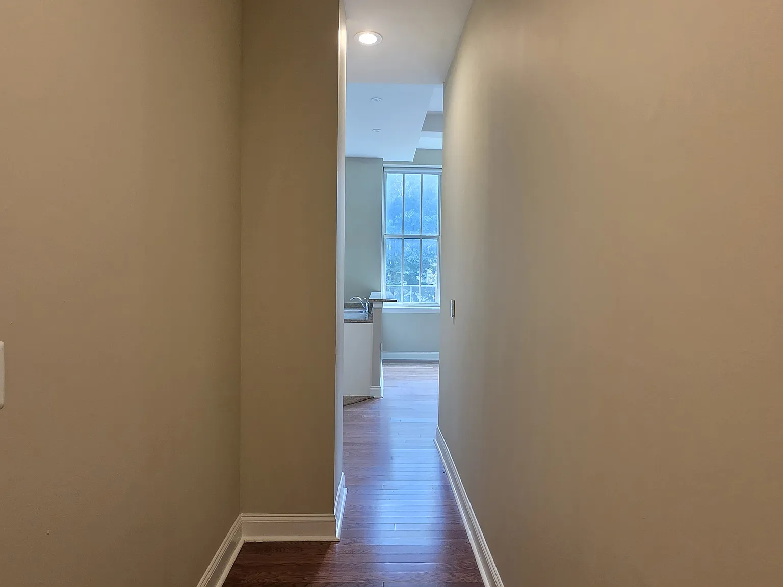 1 bed, 637 sqft, $1,745 — Photo 3