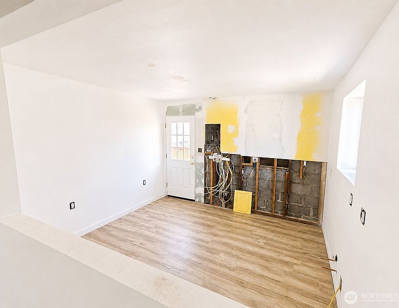 5th image of 13055 33rd Avenue S