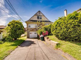 15054 9th Ave, Whitestone, NY 11357