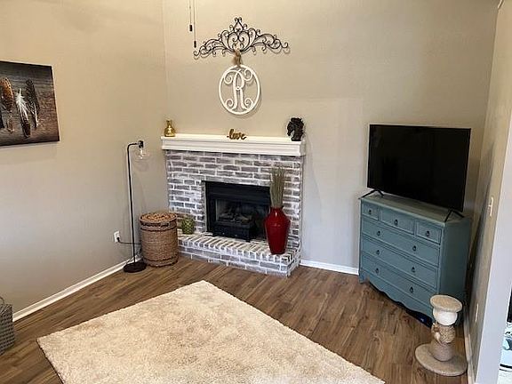 4th image of 11525 N Meridian Ave APT 232