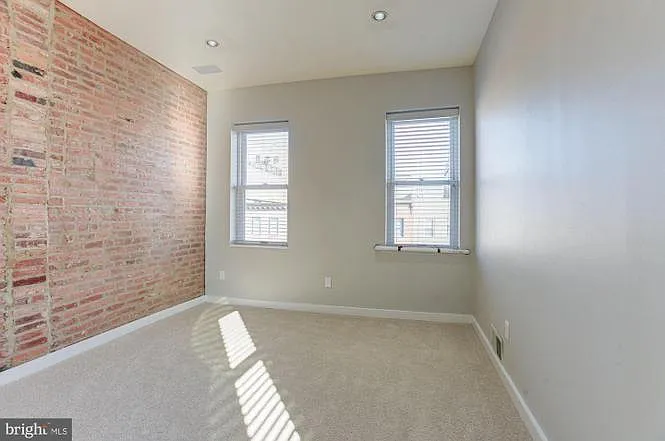 512 S Milton Ave — Photo 7