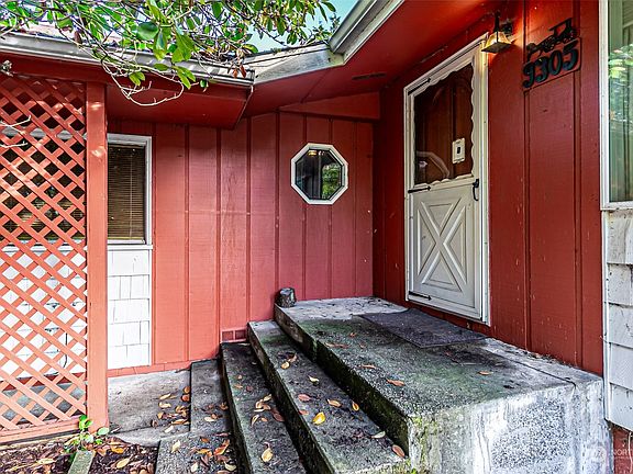 3rd image of 9305 24th Avenue E