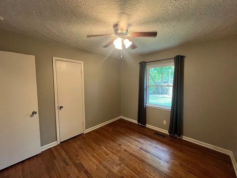1332 W Boyd St — Photo 22