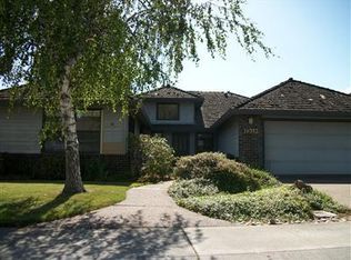 19353 Del Rio Dr, Woodbridge, CA 95258