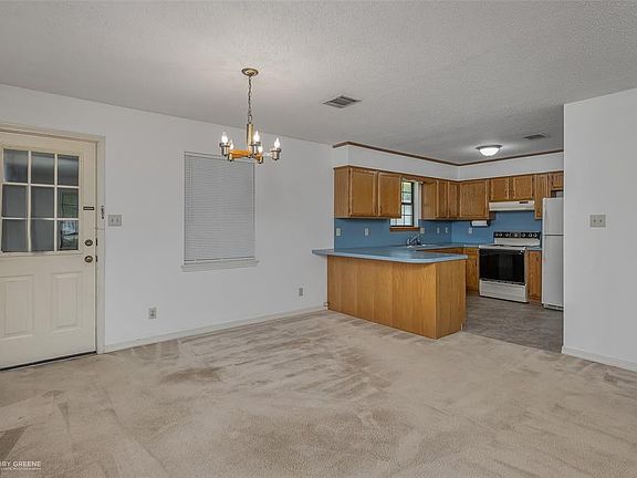 5th image of 8303 Wild Briar Dr