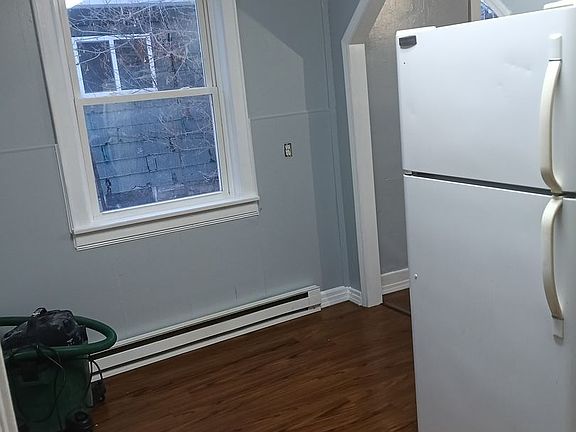 5th image of 324 2nd St #326-1/2