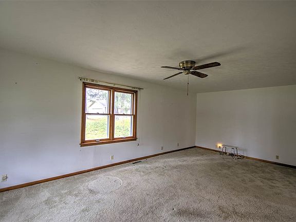 5th image of 3720 E Lake Shore Dr
