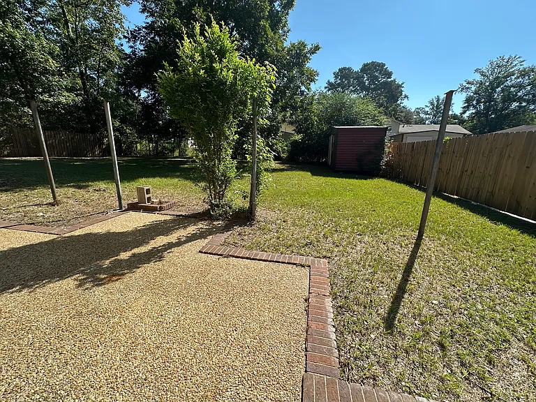352 Henson Dr — Photo 37