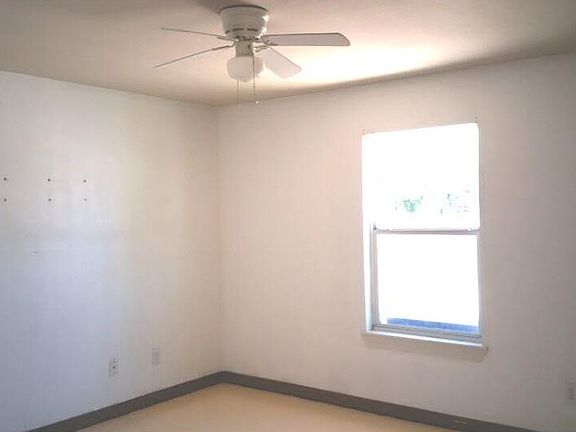 5th image of 2851 Highland Ave APT 202
