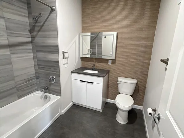 31 Gouverneur St #506, Newark, NJ 07104