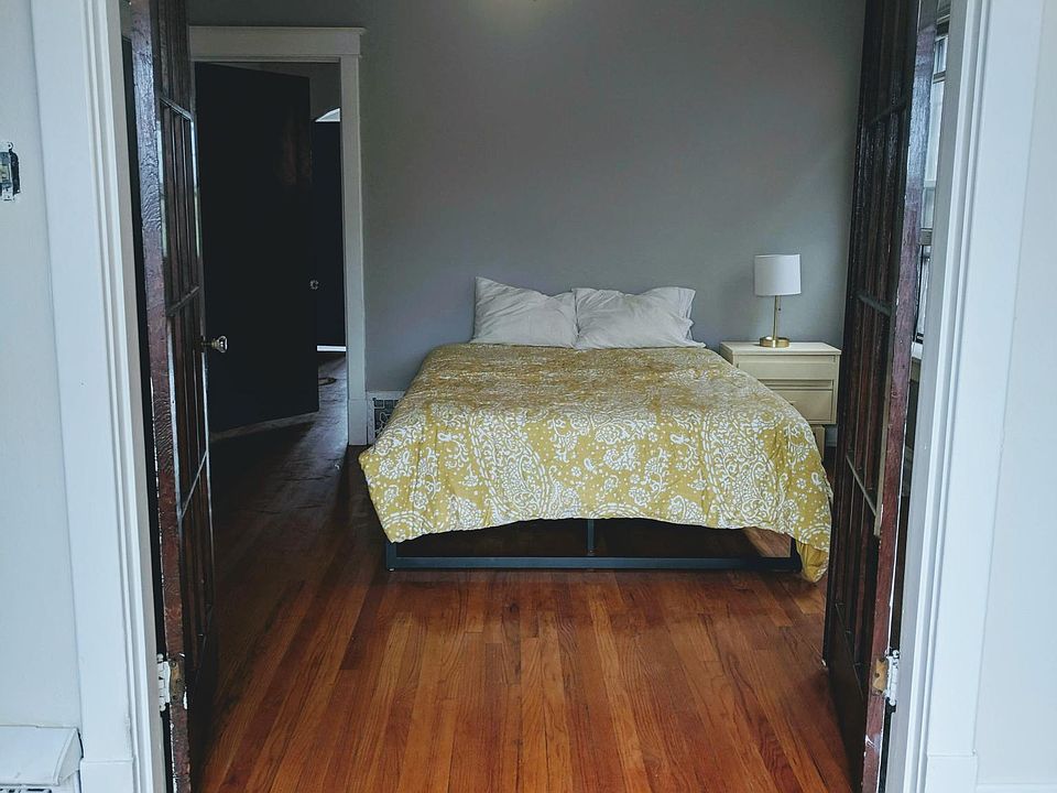 1st image of 3942 Fairview Ave