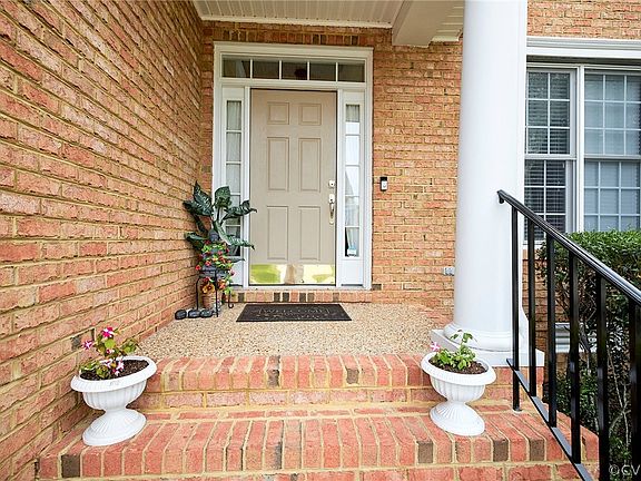 3rd image of 4905 Parsons Walk Pl
