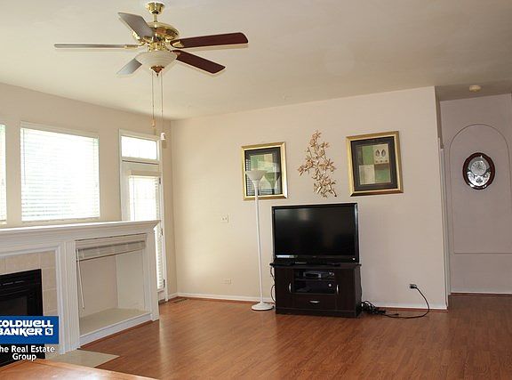 2nd image of 120 S Constitution Dr